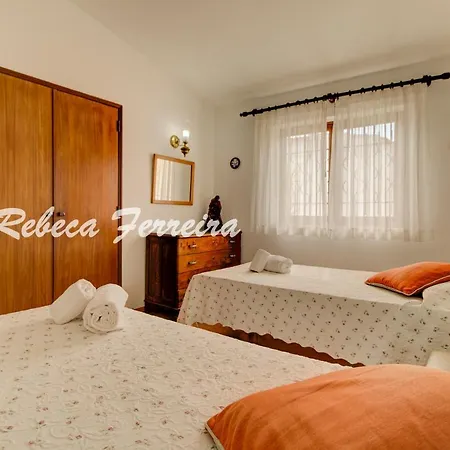 Meia Praia - Beach Lovers Paradise 50m From The Main Beach In Villa *